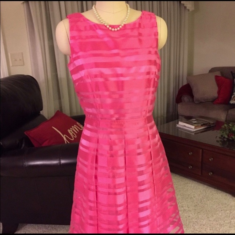 Tahari Pink Dress and KY Derby Hat 🌺